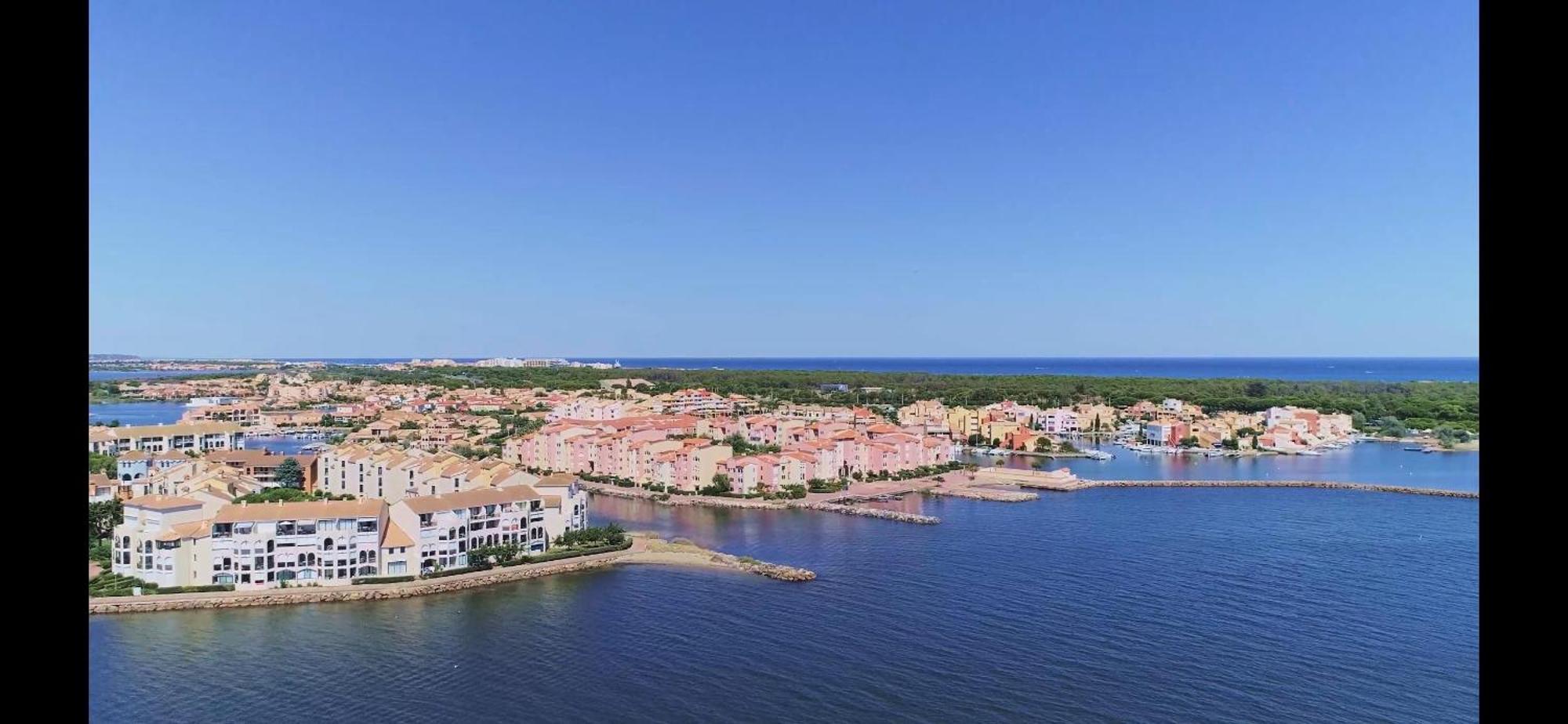 T2 Terrasse, Calme, Proche Et Commodites Holiday home *