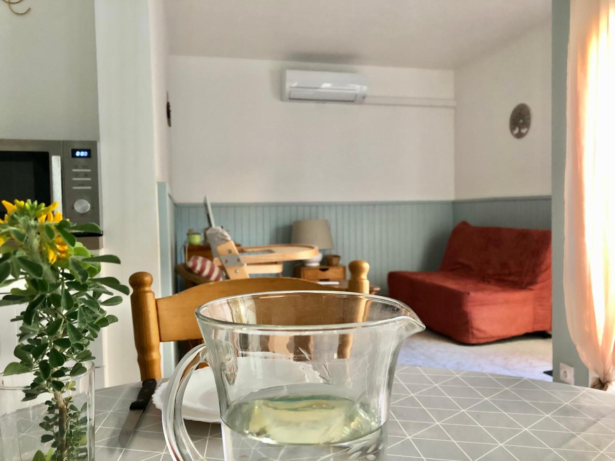 T2 Terrasse, Calme, Proche Et Commodites *